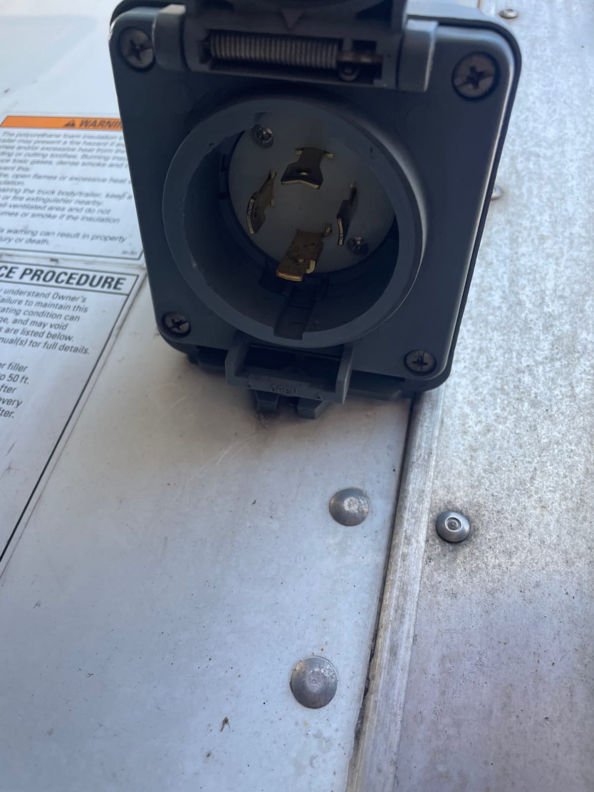 2018 Isuzu NPR 745587