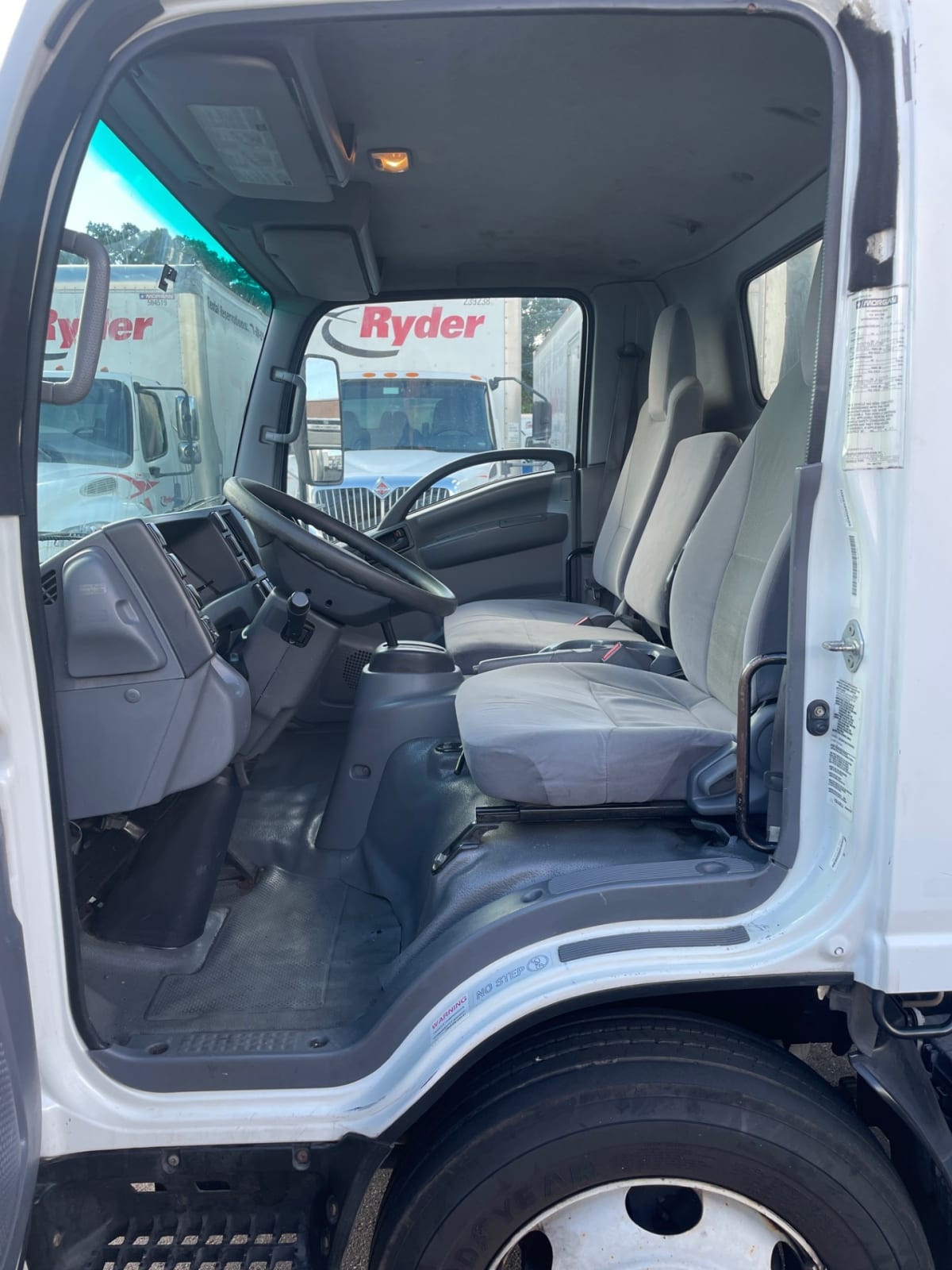 2018 Isuzu NPR 745587