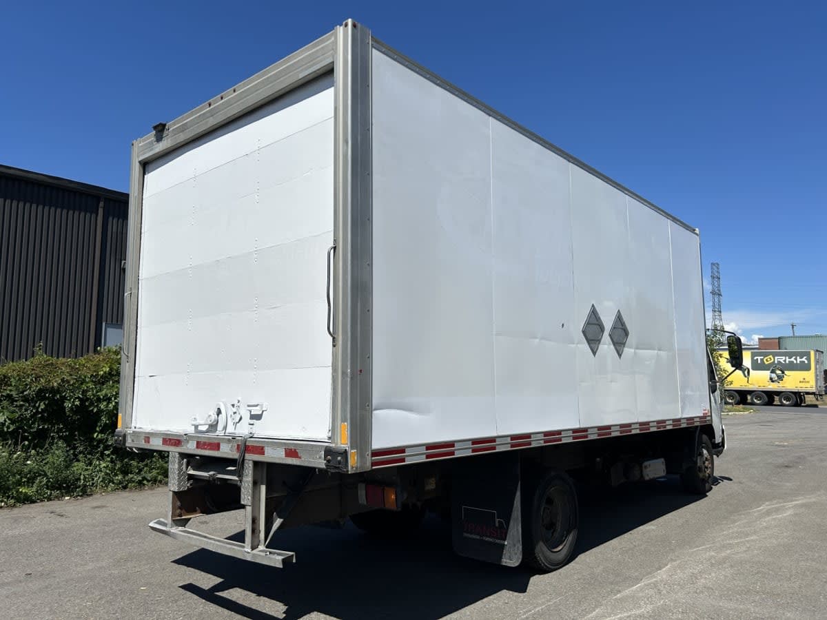 2018 Hino HINO 195 745801