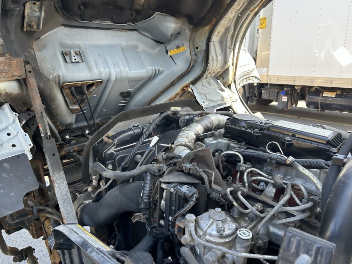 2018 Hino HINO 195 745801
