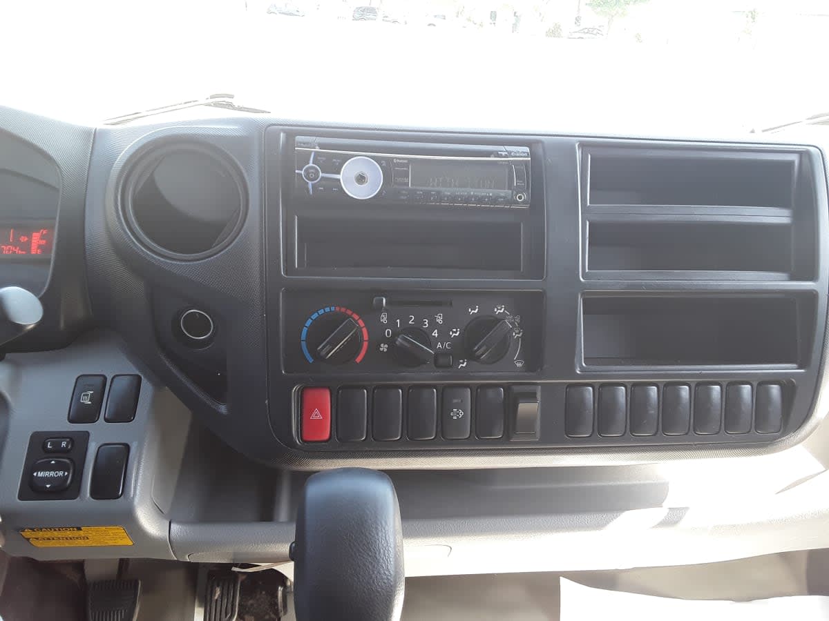 2018 Hino HINO 195 745807