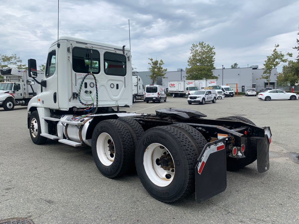 2018 Freightliner/Mercedes CASCADIA 125 745930