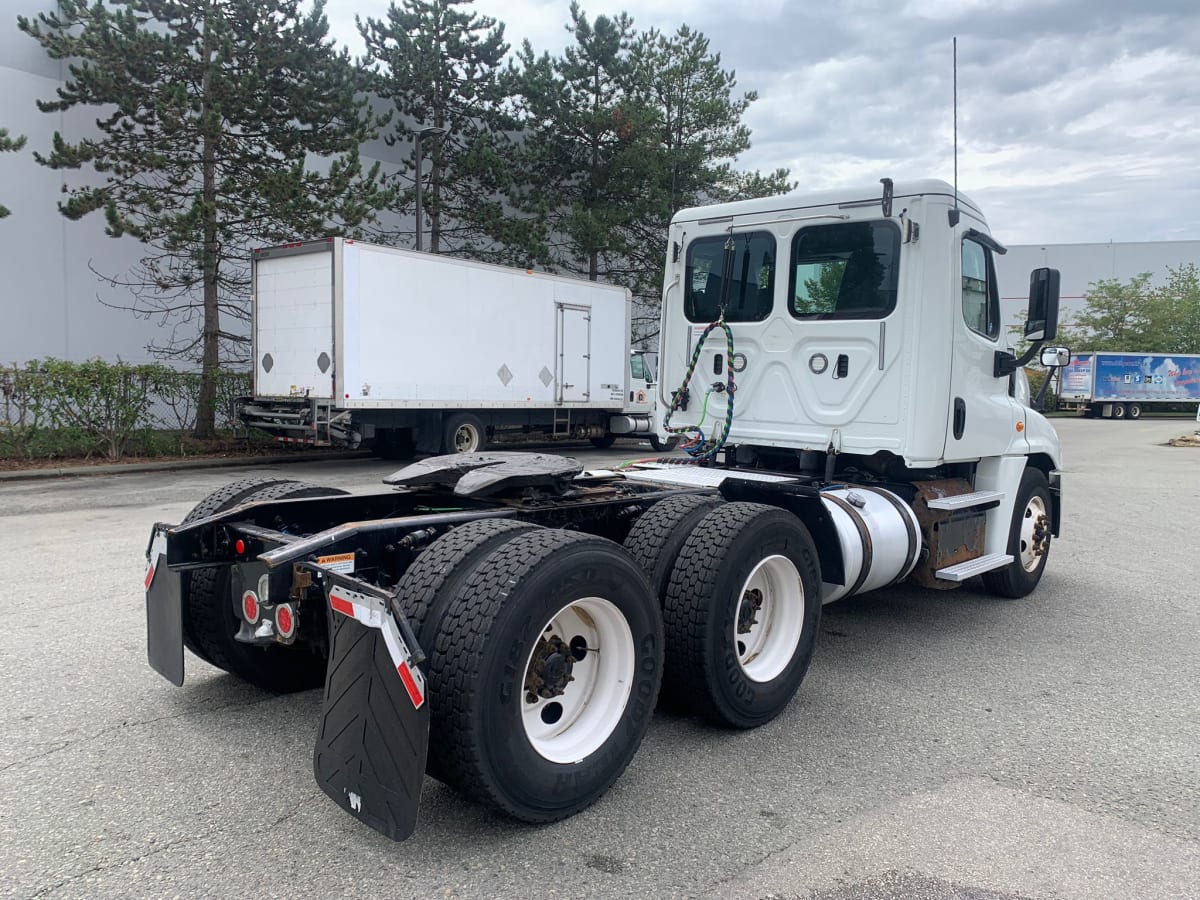 2018 Freightliner/Mercedes CASCADIA 125 745930