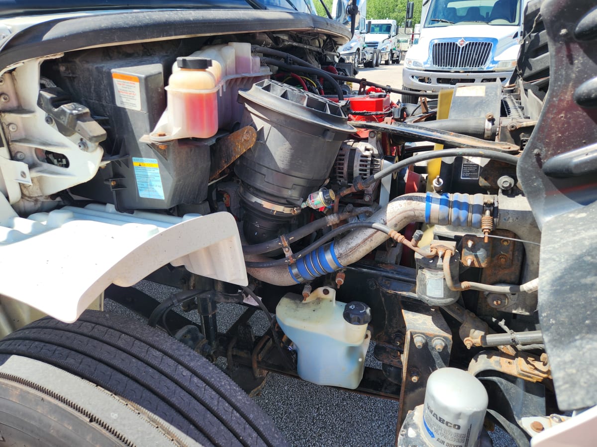 2018 Freightliner/Mercedes M2 106 746080