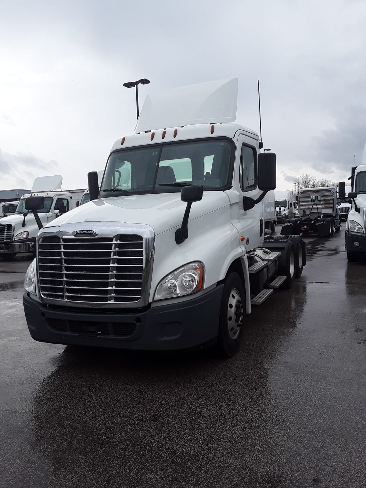 2018 Freightliner/Mercedes CASCADIA 125 746098