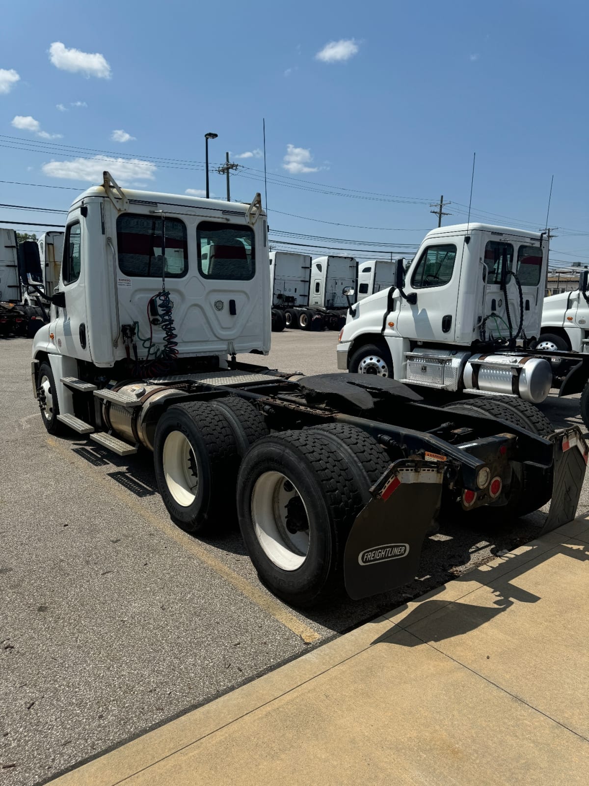 2018 Freightliner/Mercedes CASCADIA 125 746108