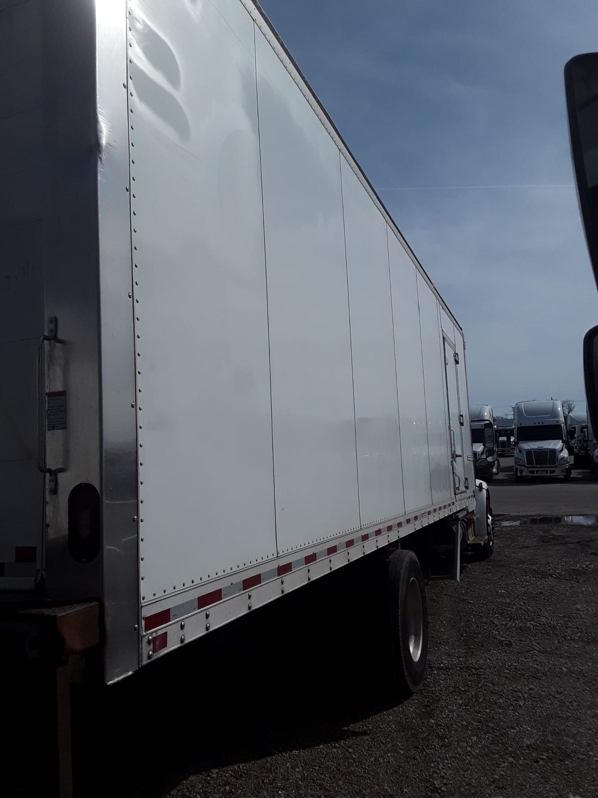 2018 Freightliner/Mercedes M2 106 746148