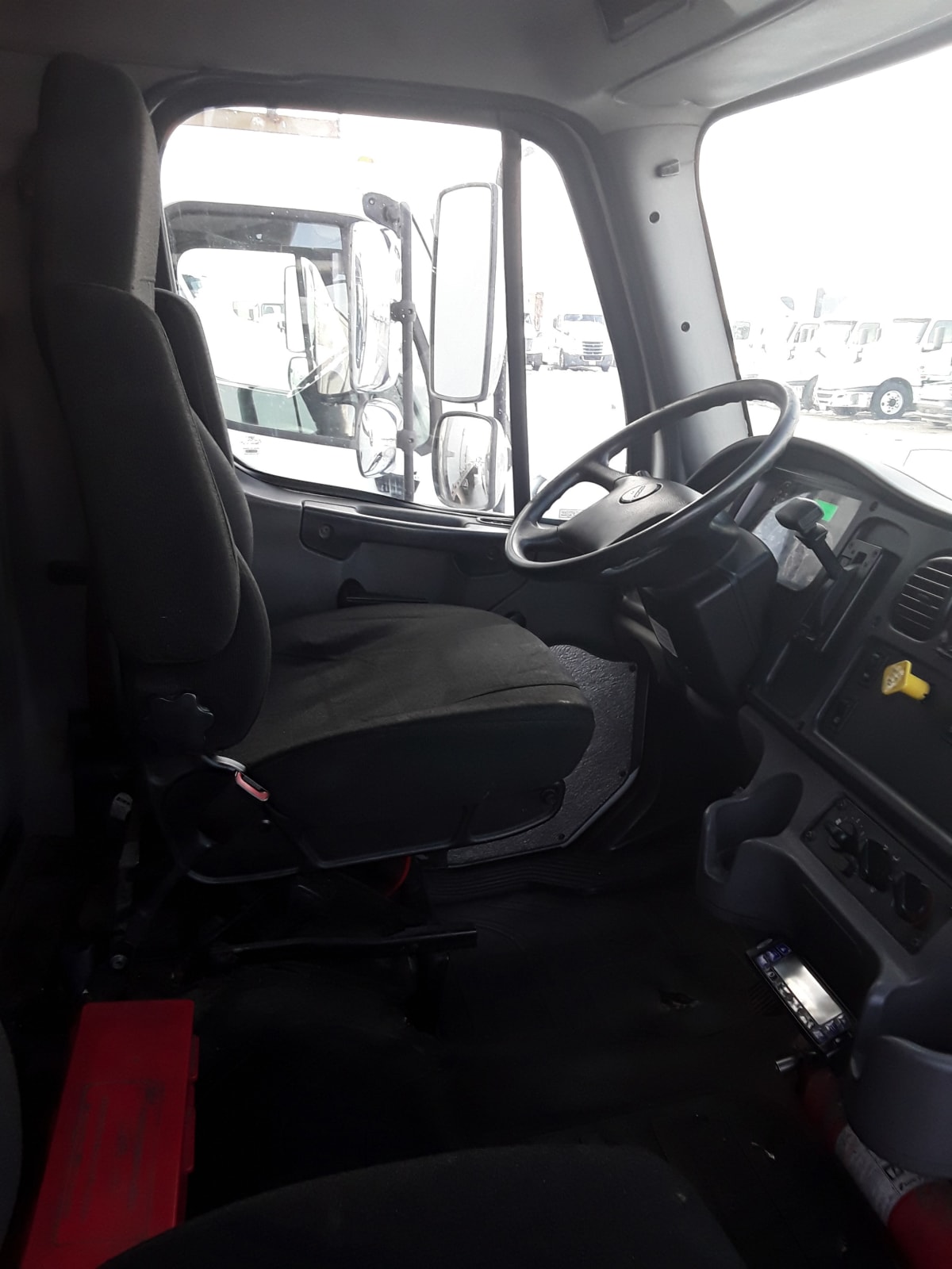 2018 Freightliner/Mercedes M2 106 746162