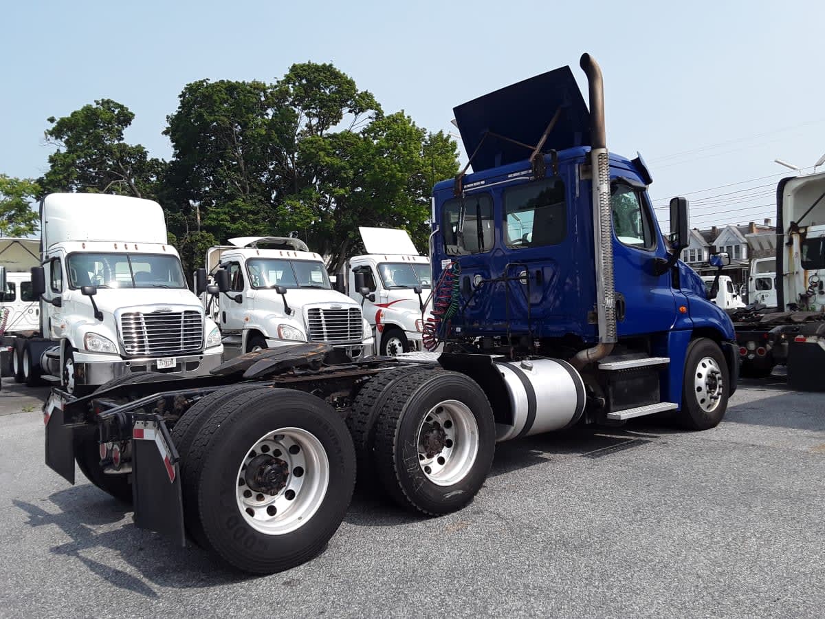 2018 Freightliner CASCADIA 125 746177