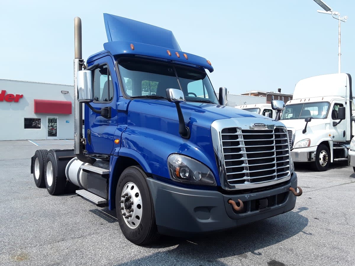 2018 Freightliner CASCADIA 125 746177