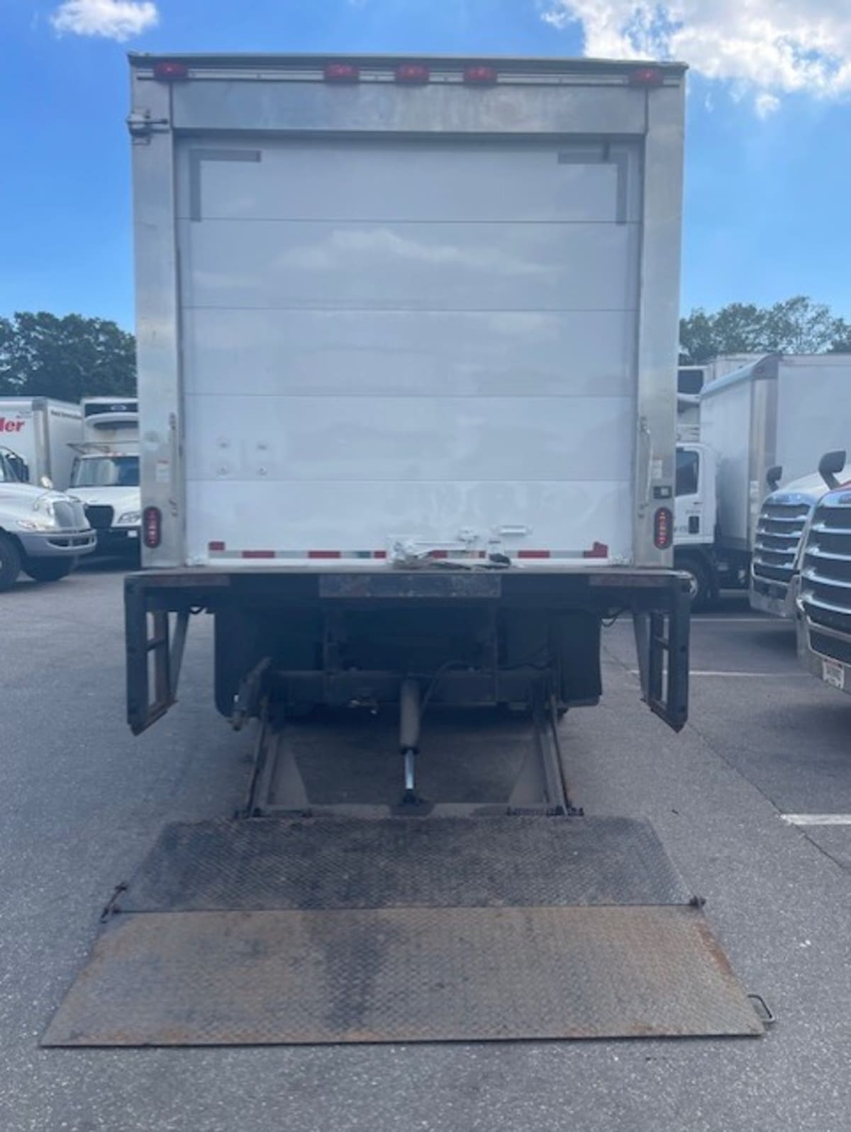 2017 Isuzu NRR 746219