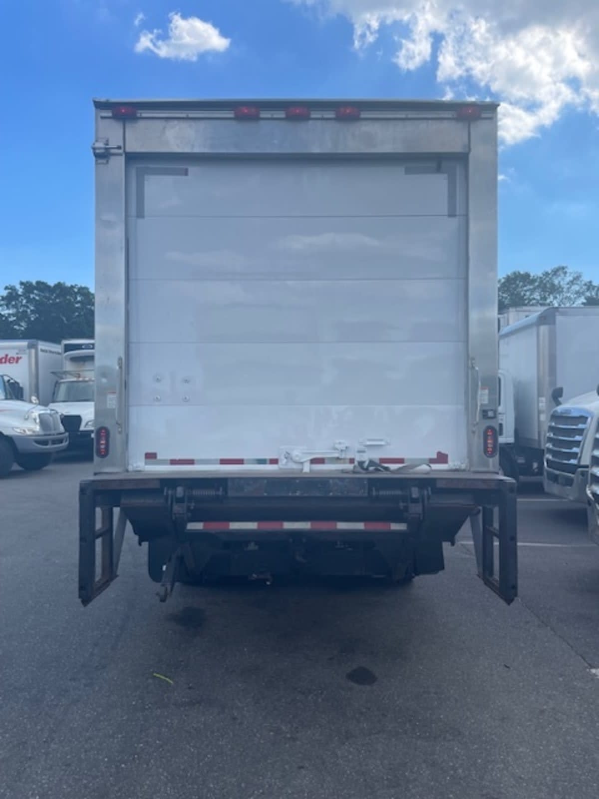 2017 Isuzu NRR 746219