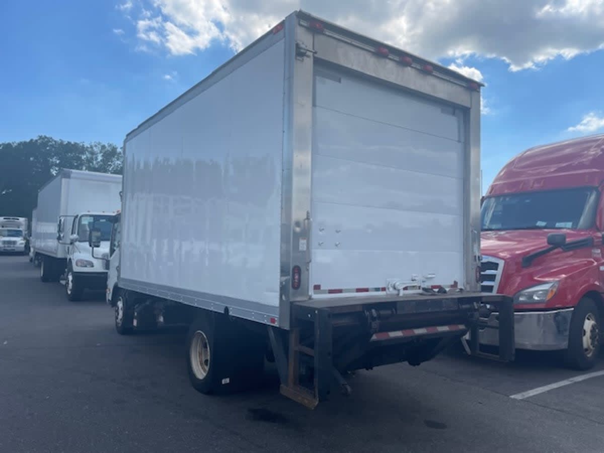 2017 Isuzu NRR 746219