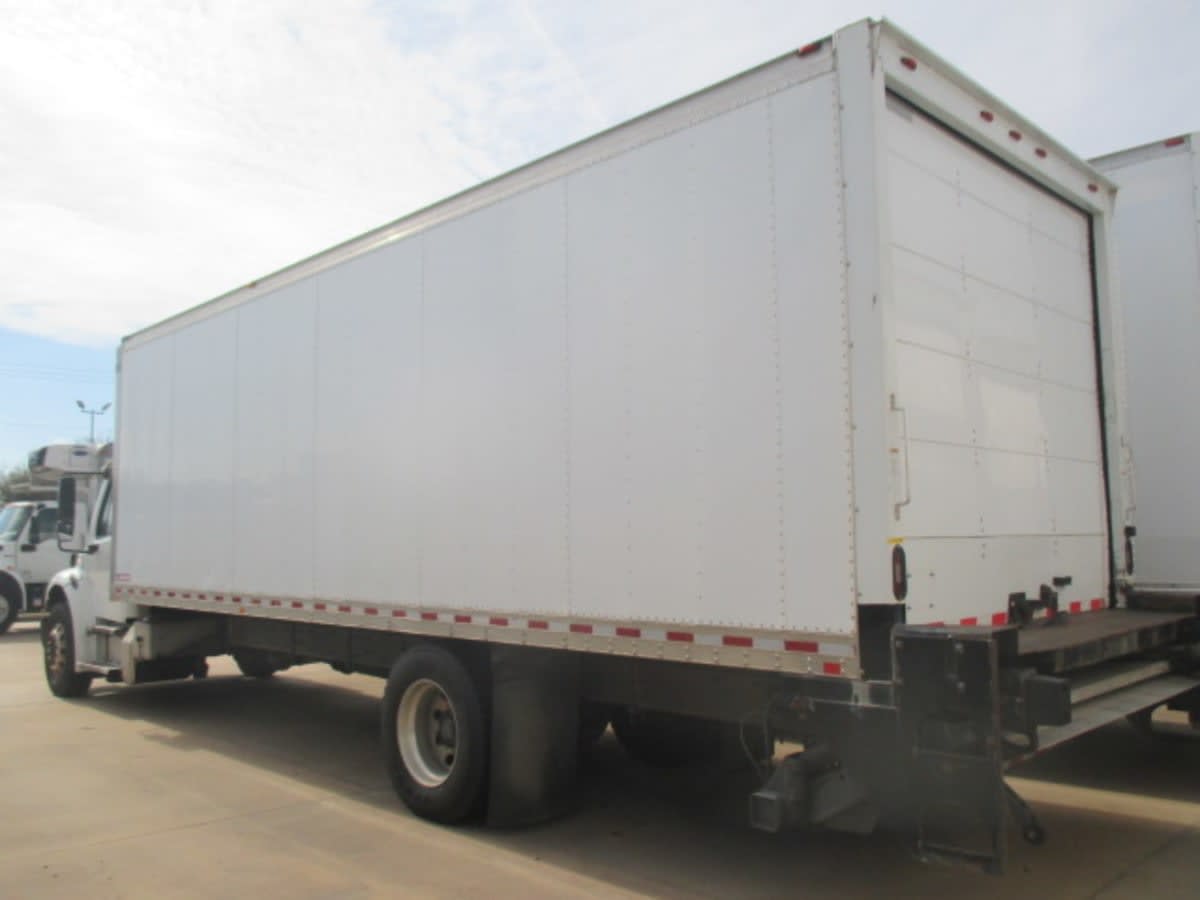 2018 Freightliner M2 106 - image 3