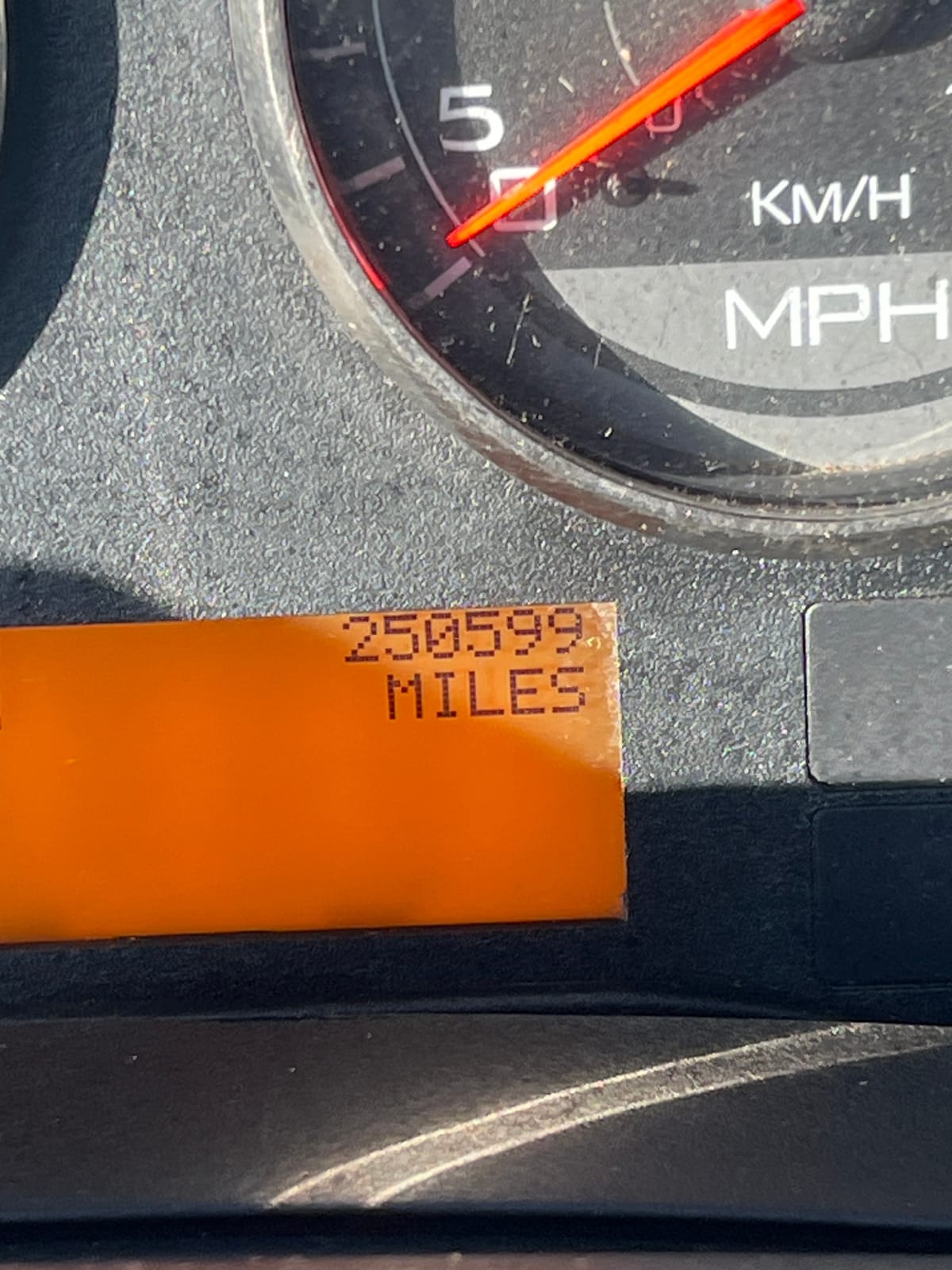 2018 International - image 9