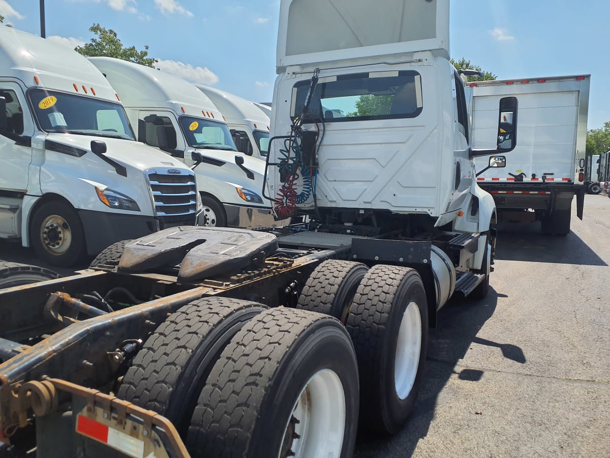 2018 Navistar International LT625 DAYCAB T/A 746590