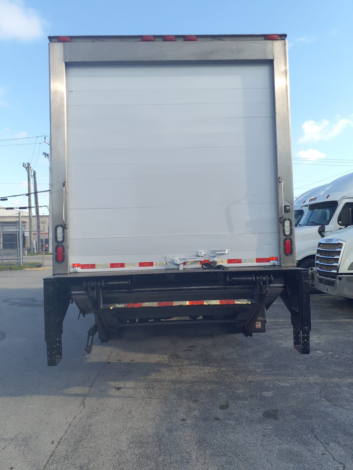 2018 Freightliner/Mercedes M2 106 746642