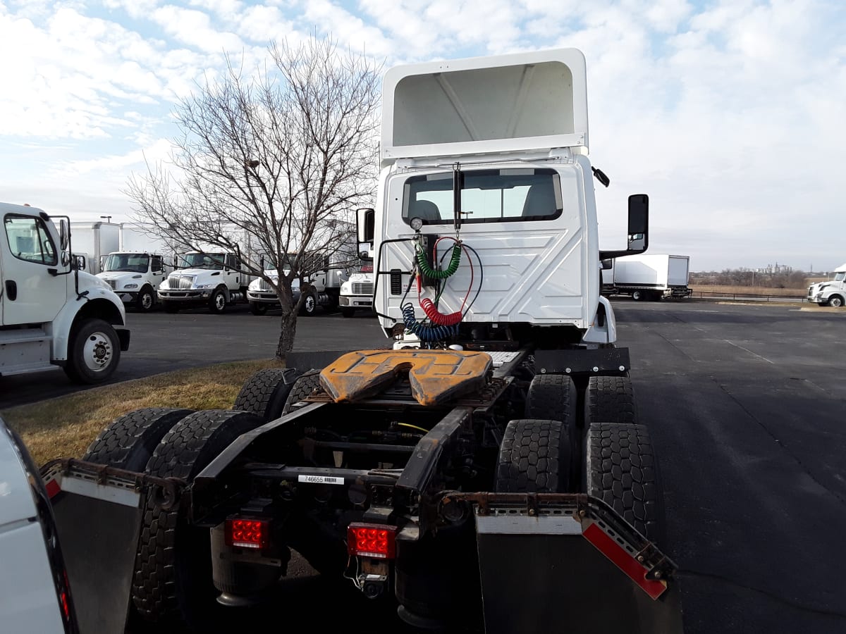 2018 Navistar International LT625 DAYCAB T/A 746655