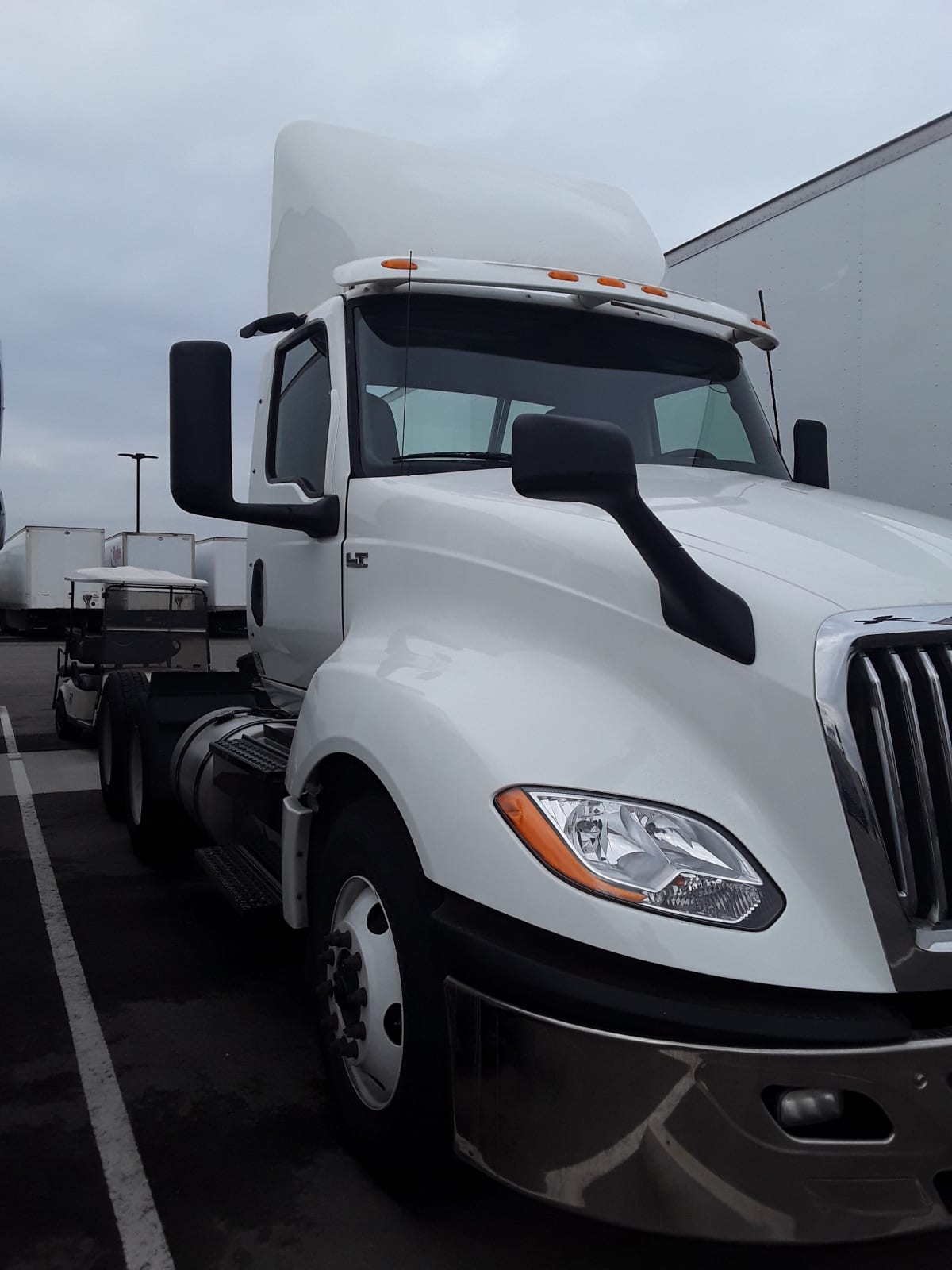 2018 Navistar International LT625 DAYCAB T/A 746666