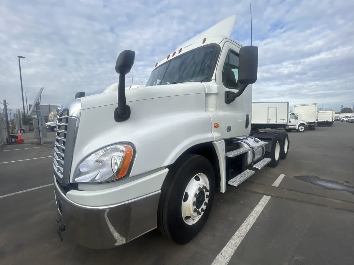 2018 Freightliner/Mercedes CASCADIA 125 746743