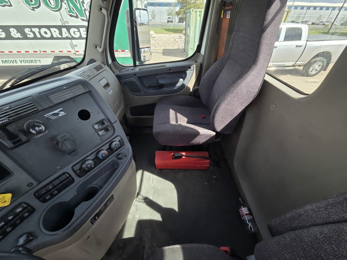 2018 Freightliner - image 10