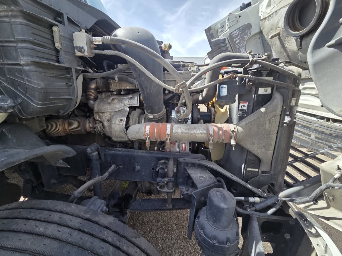 2018 Freightliner - image 8