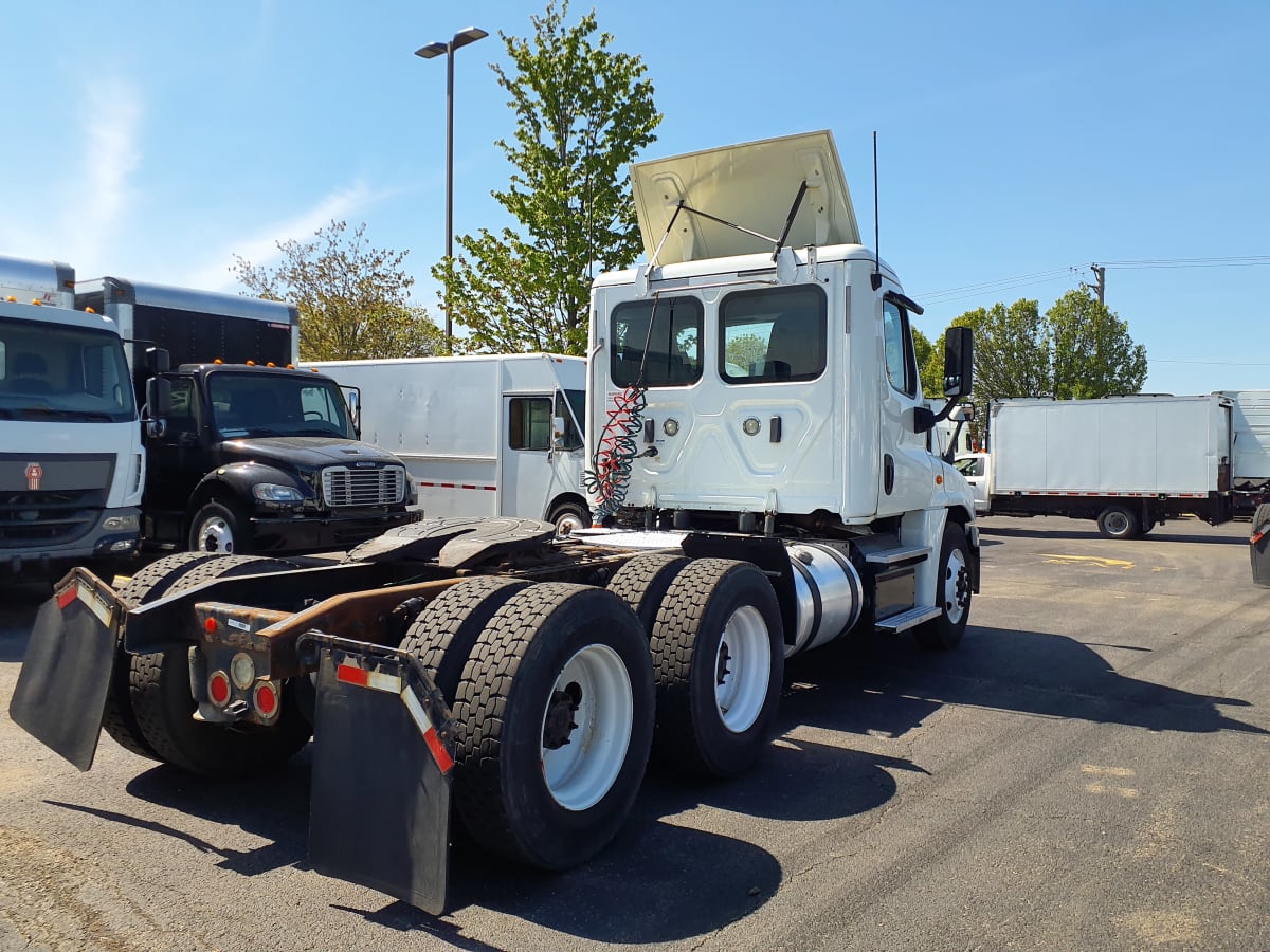 2018 Freightliner/Mercedes CASCADIA 125 746755