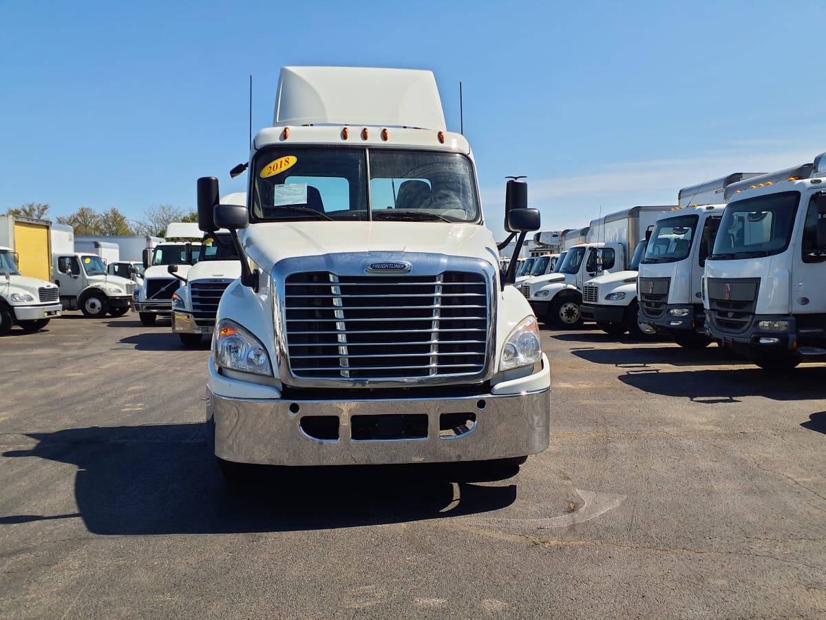 2018 Freightliner/Mercedes CASCADIA 125 746755