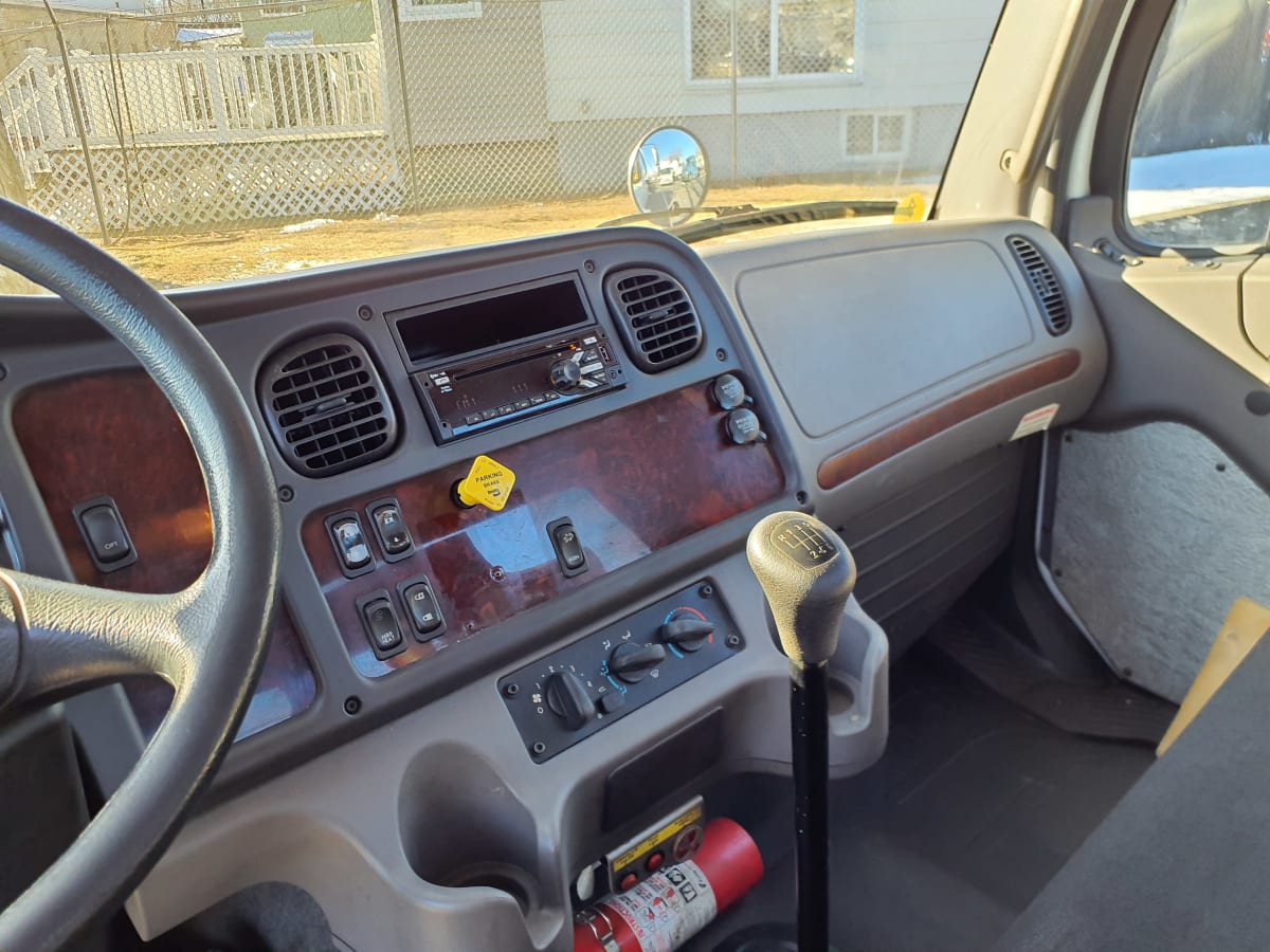 2018 Freightliner/Mercedes M2 106 747164