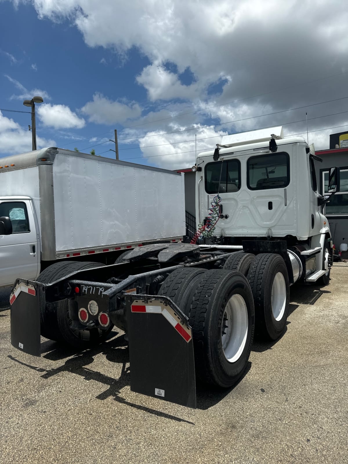 2018 Freightliner/Mercedes CASCADIA 113 747179