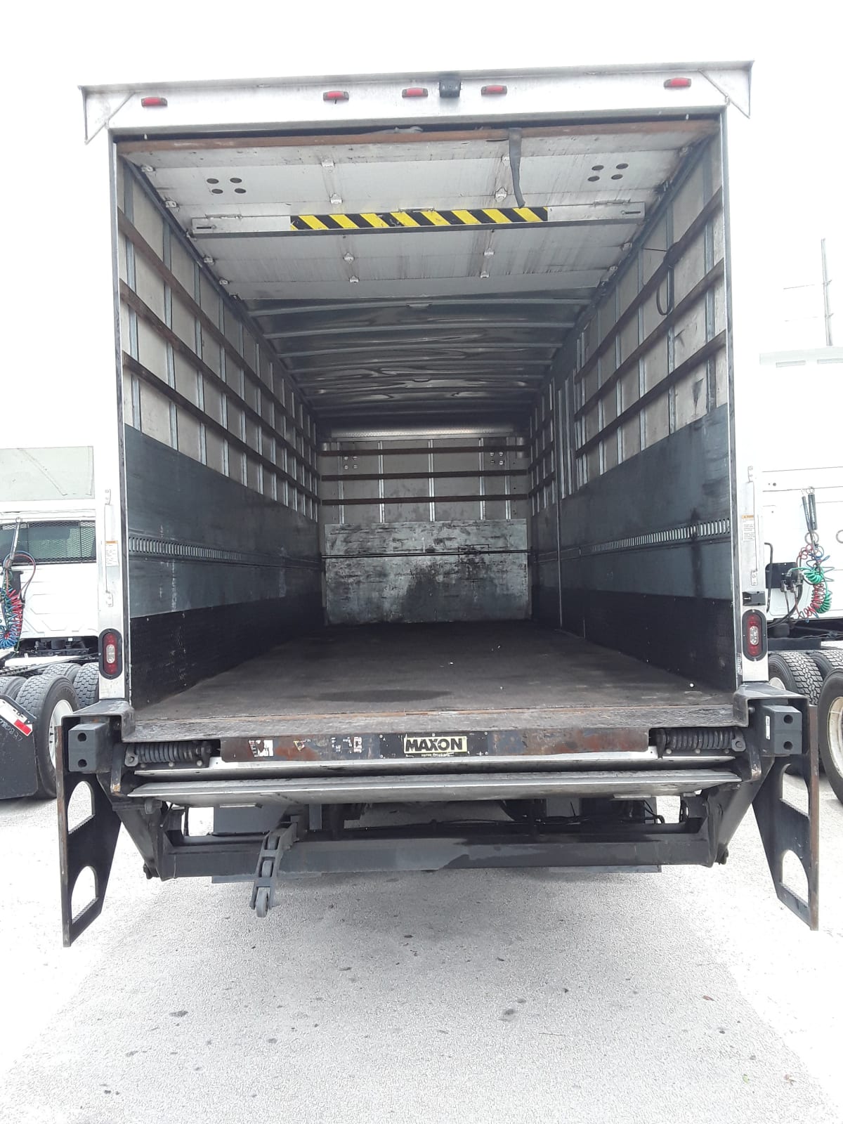 2018 Freightliner/Mercedes M2 106 747298