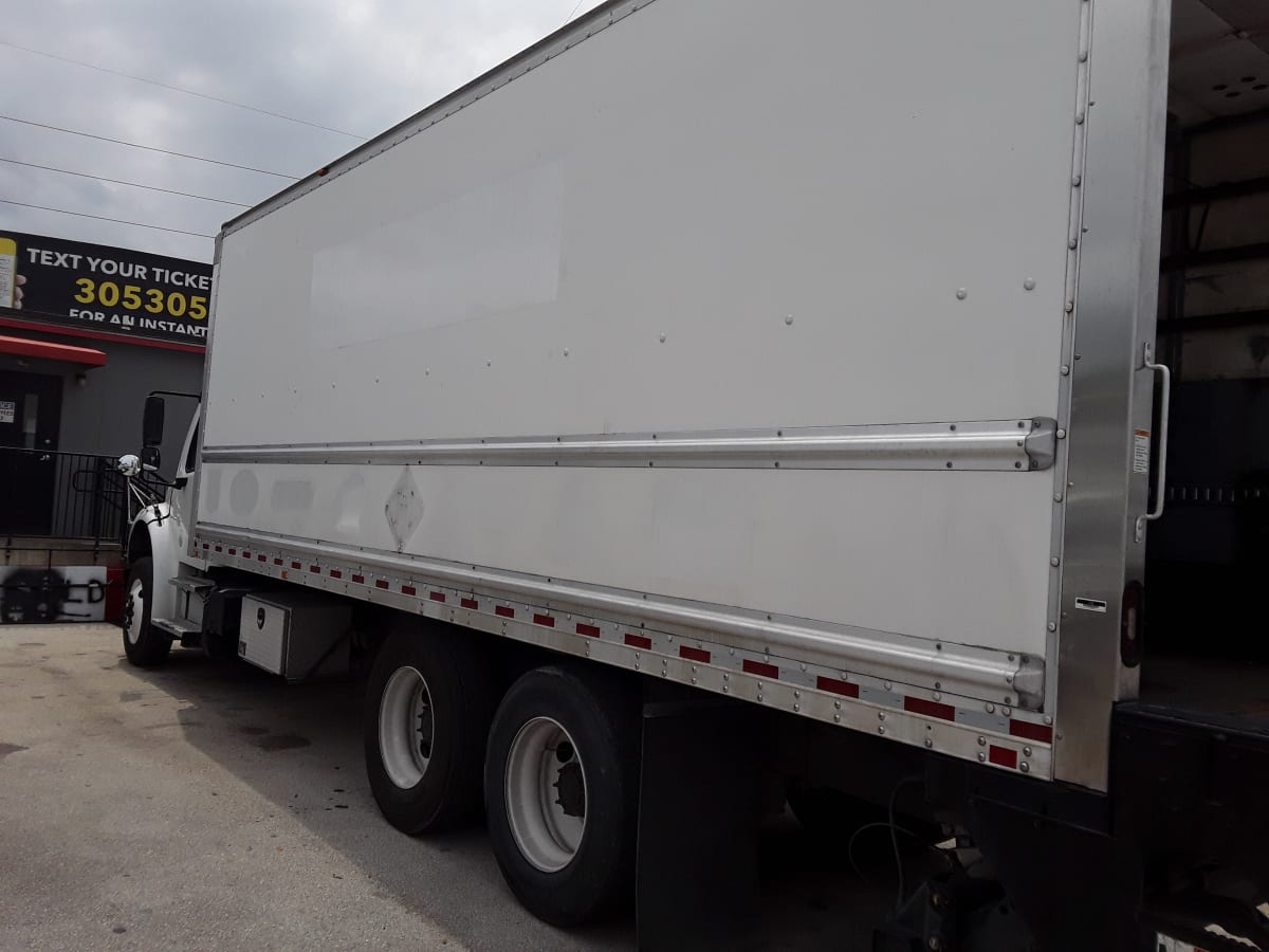 2018 Freightliner/Mercedes M2 106 747298