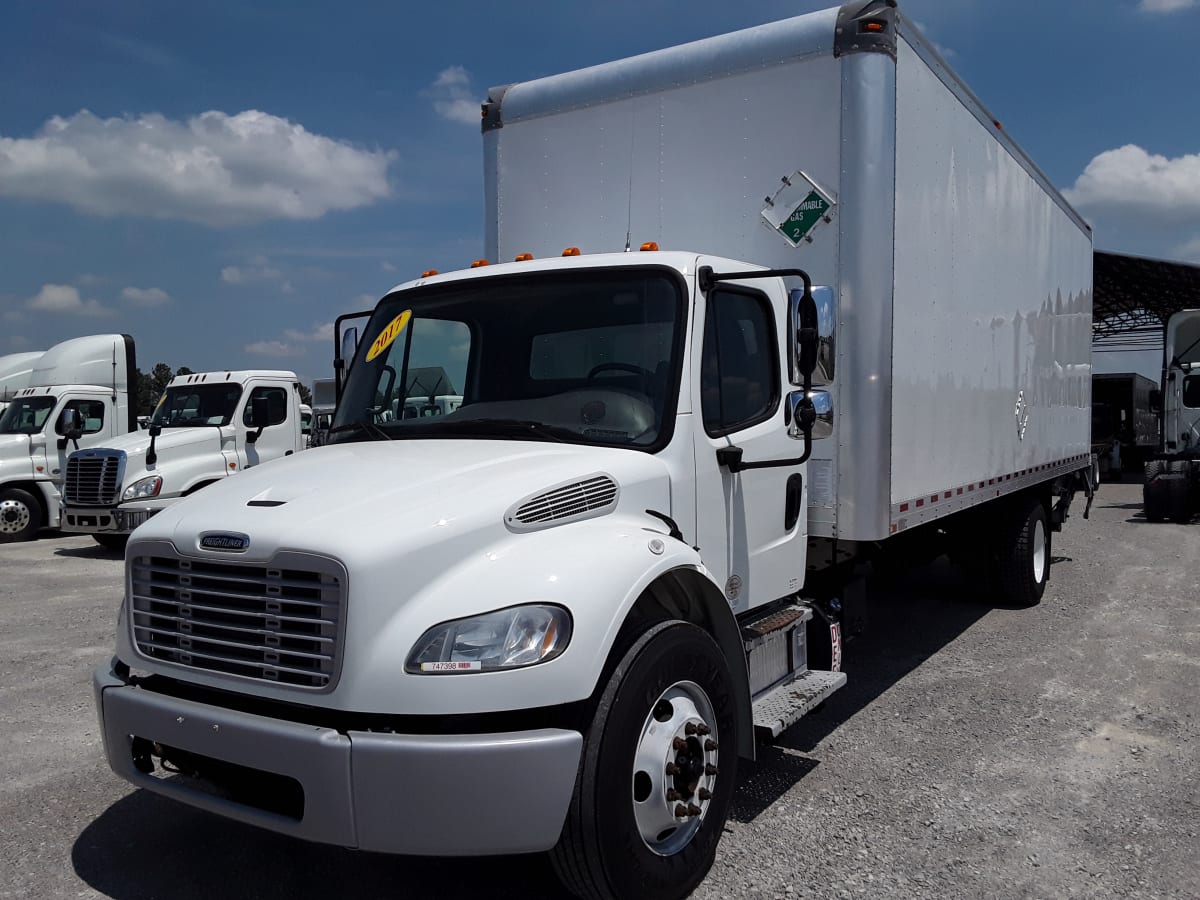 2017 Freightliner/Mercedes M2 106 747398