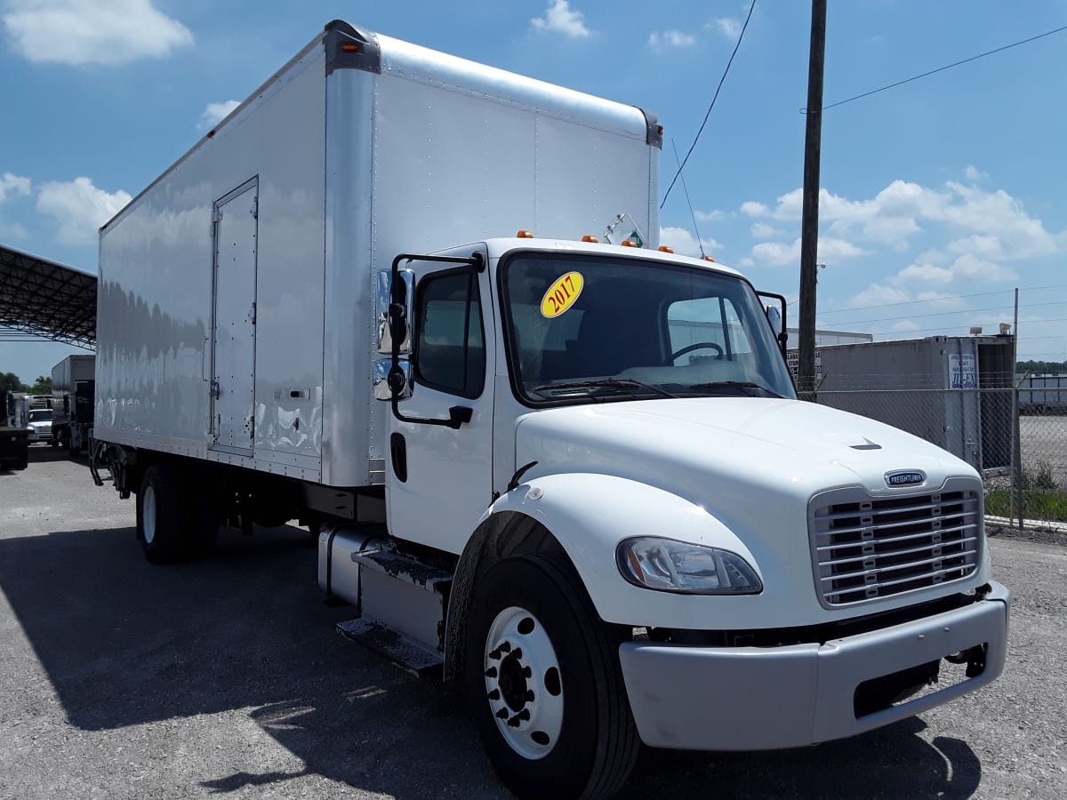 2017 Freightliner/Mercedes M2 106 747398