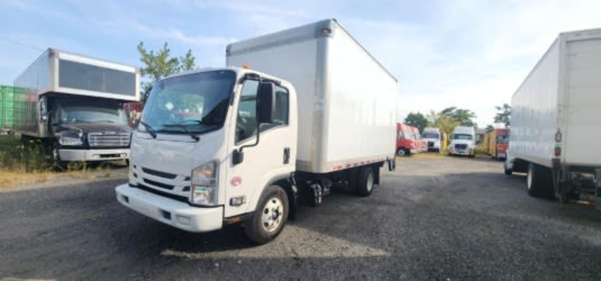 2018 Isuzu NPR HD 747904