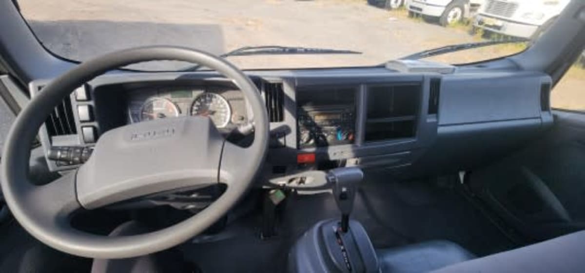 2018 Isuzu NPR HD 747904