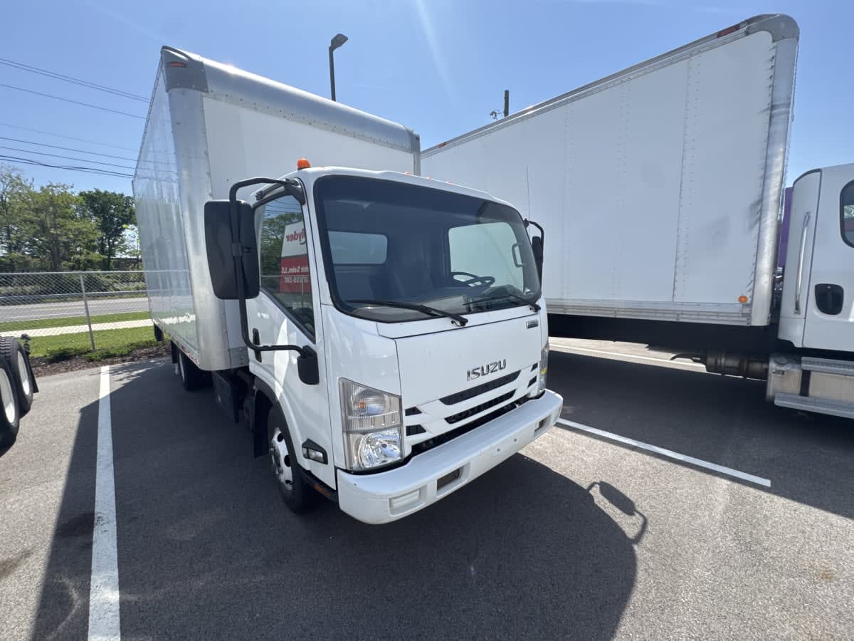 2018 Isuzu NPR HD 747905