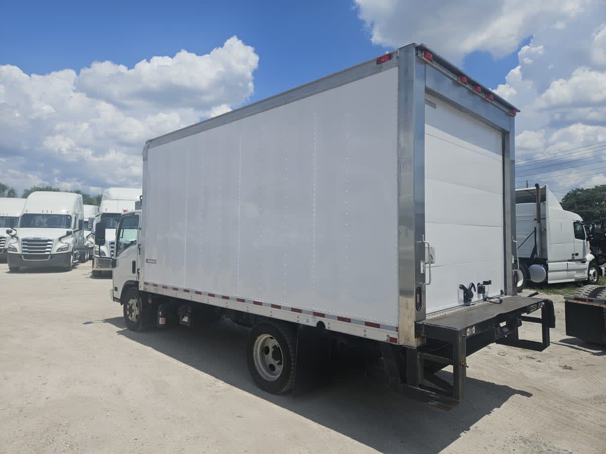 2018 Isuzu NPR 748047