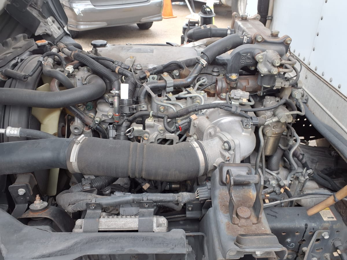 2018 Isuzu NPR 748051