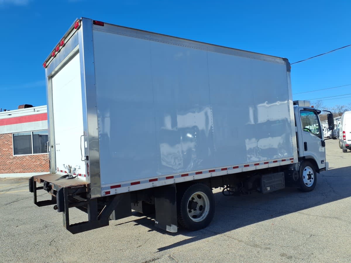 2018 Isuzu NPR 748053