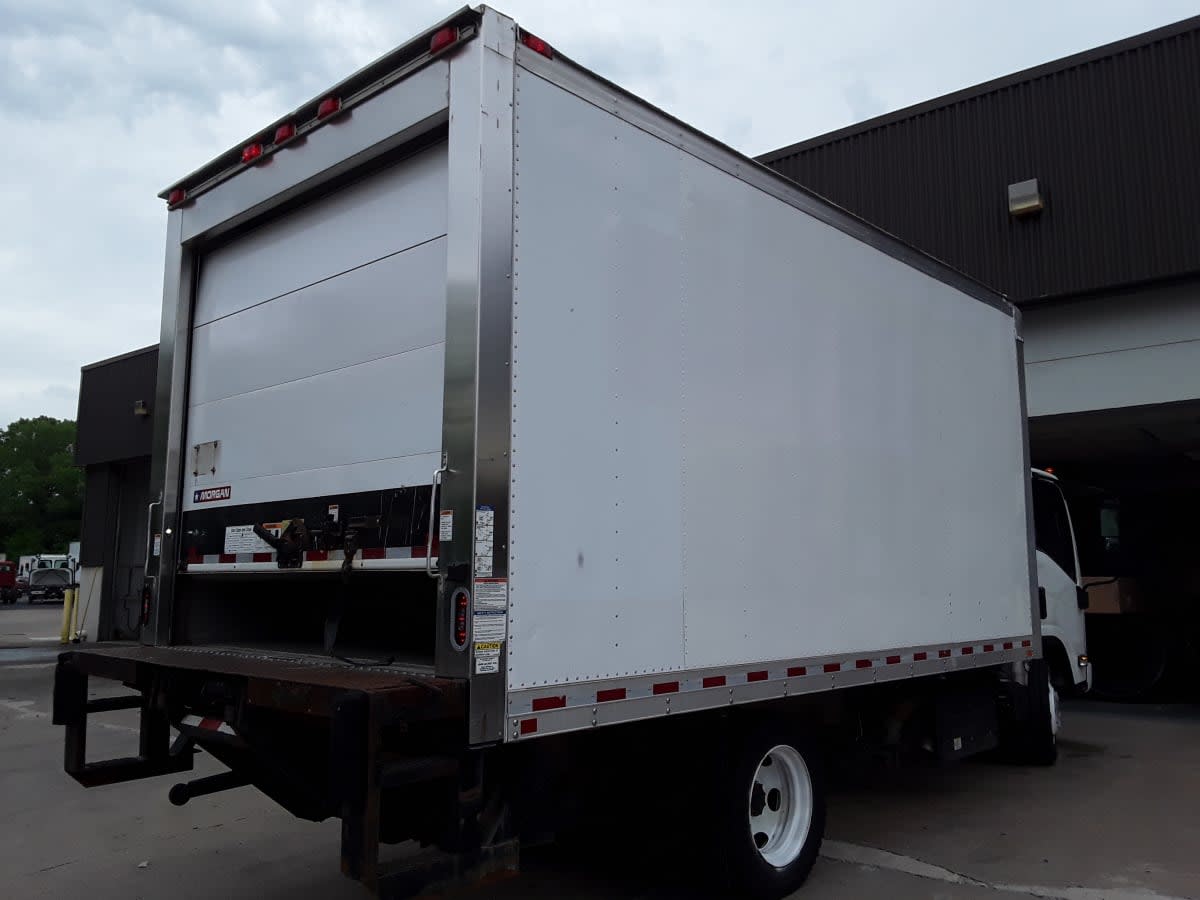 2018 Isuzu NPR 748057