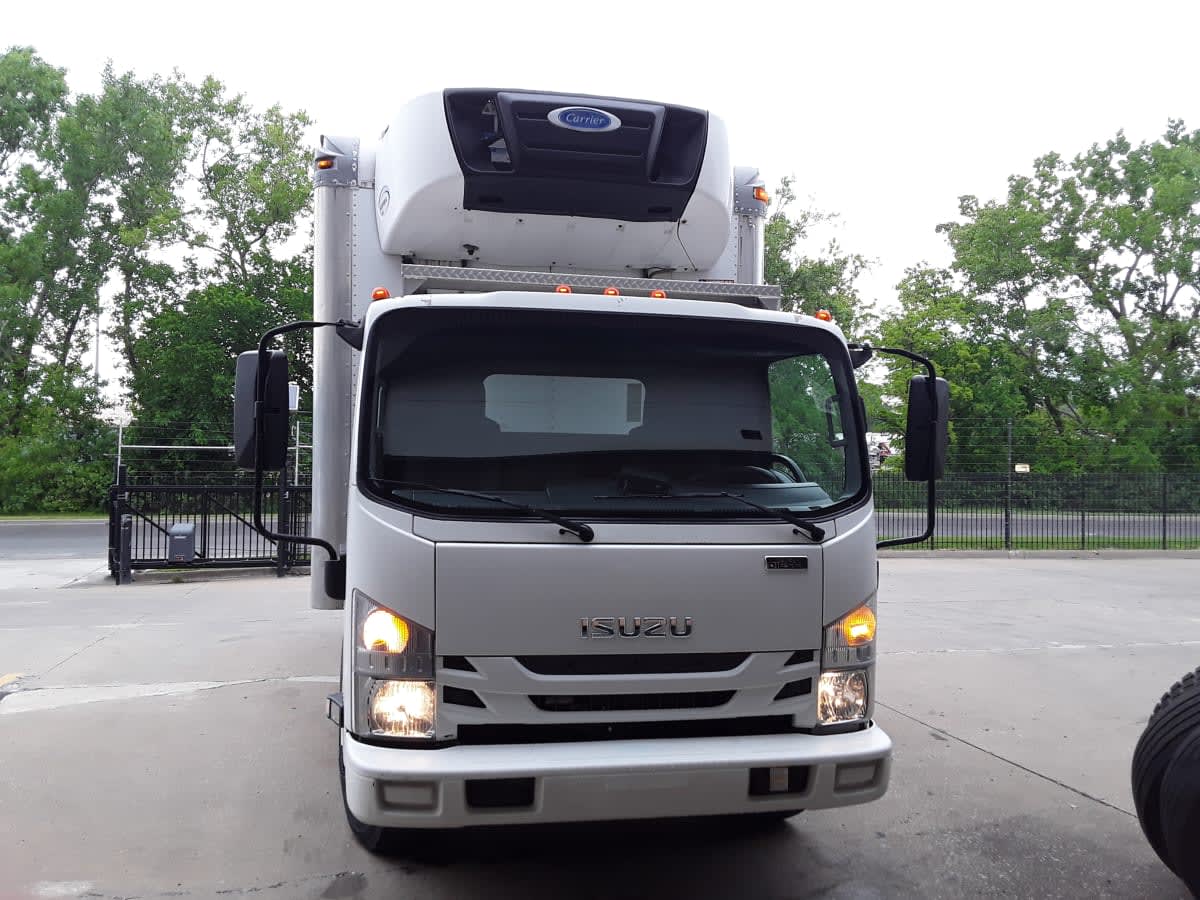 2018 Isuzu NPR 748057