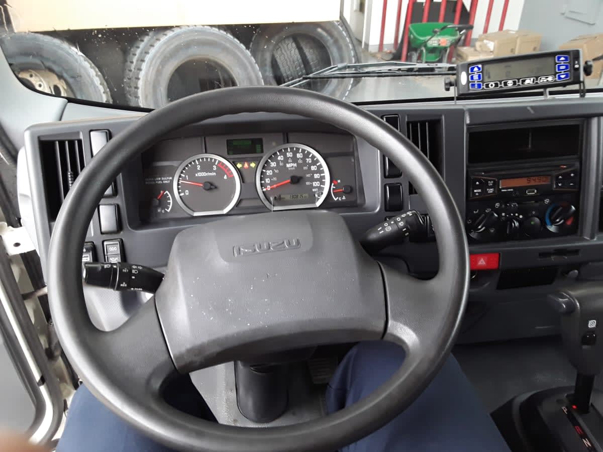 2018 Isuzu NPR 748057