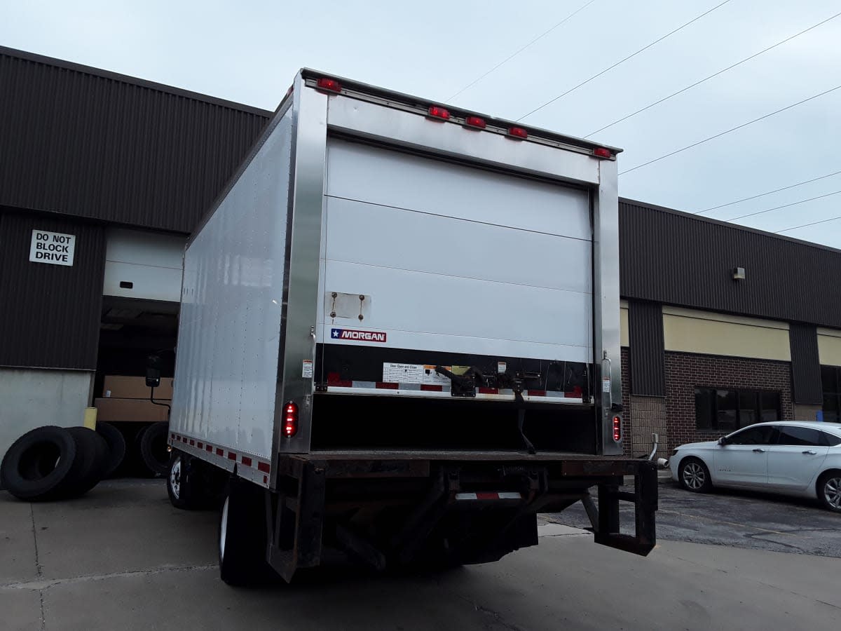 2018 Isuzu NPR 748057