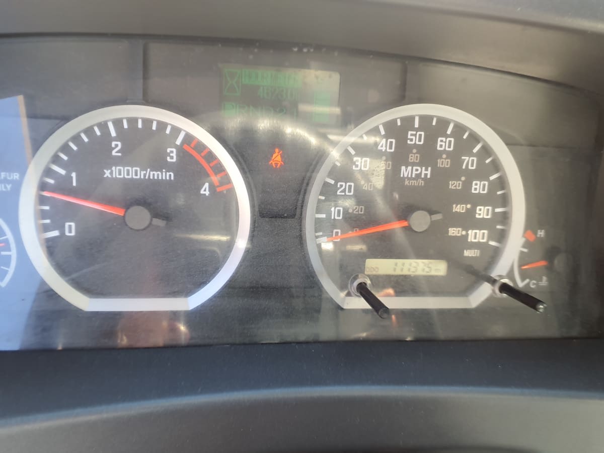 2018 Isuzu NPR - image 11