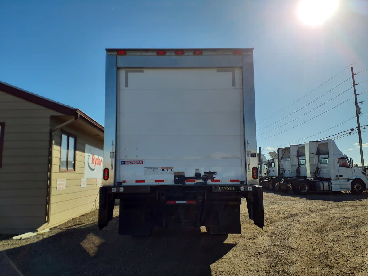 2018 Isuzu NPR - image 5