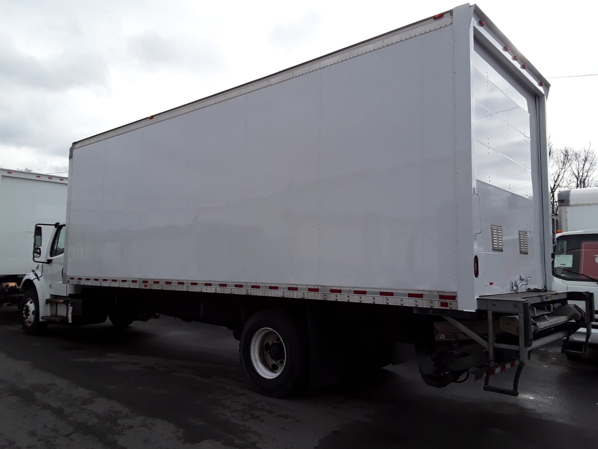 2018 Freightliner/Mercedes M2 106 748100