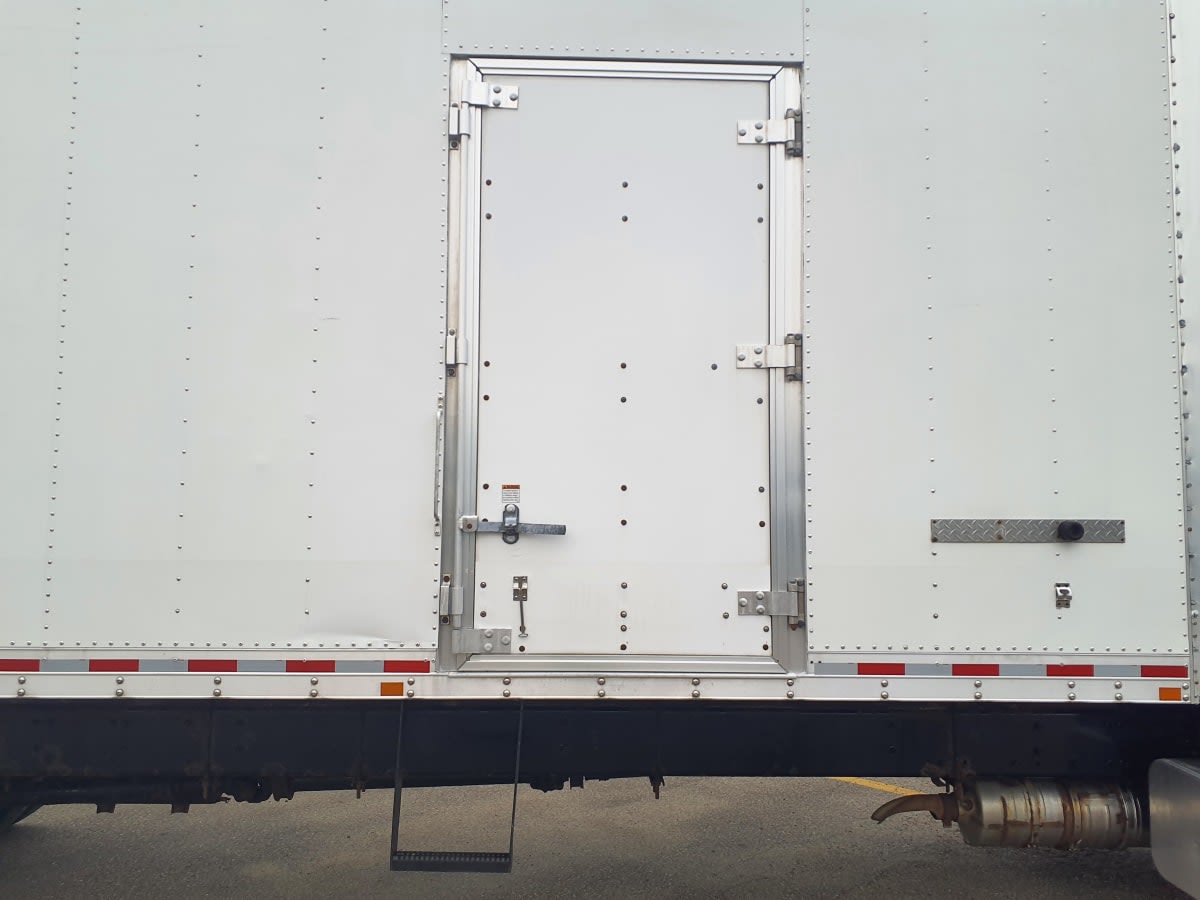 2018 Freightliner/Mercedes M2 106 748109