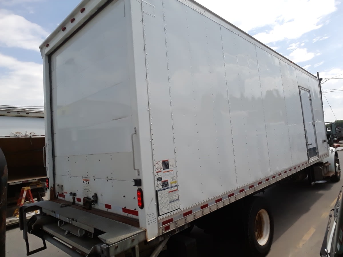 2018 Freightliner M2 106 748116