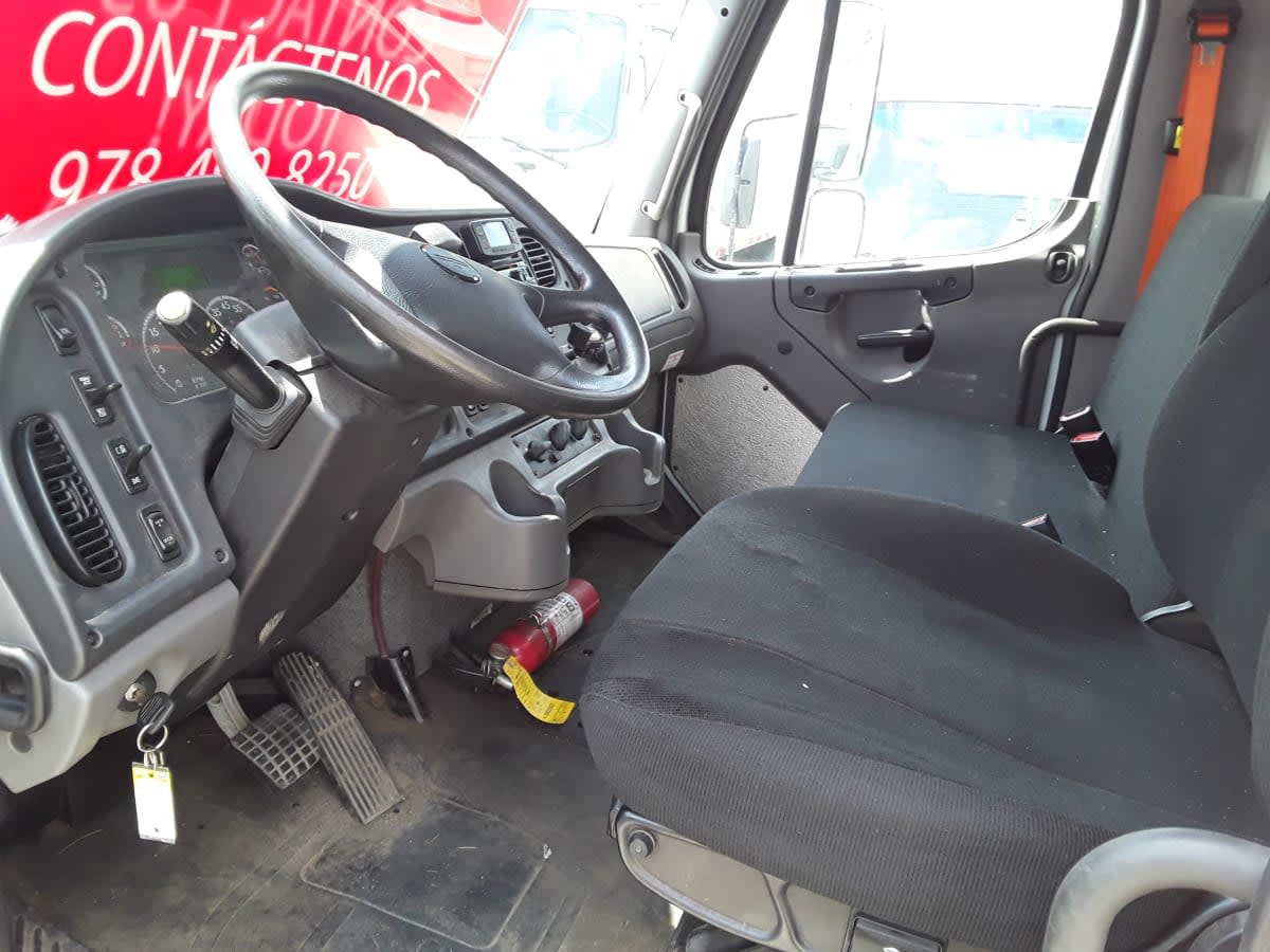2018 Freightliner M2 106 748116